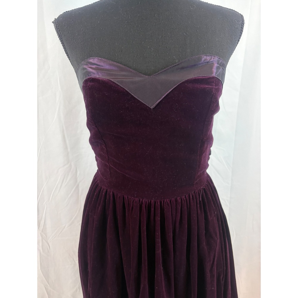 Vintage Laura Ashley‎ Made Great Britain Plum Velvet Strapless Dress US 8 UK 12